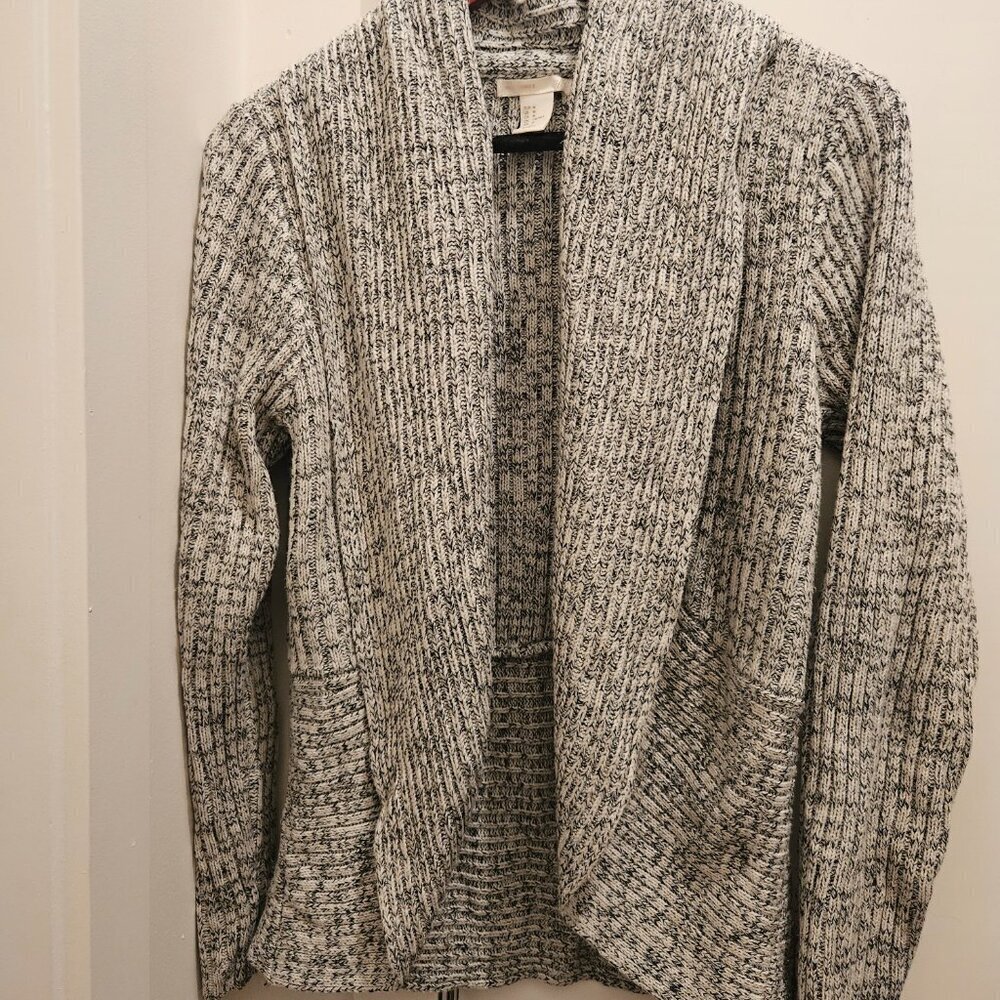 Basic Cardigan - Picture 4 of 6